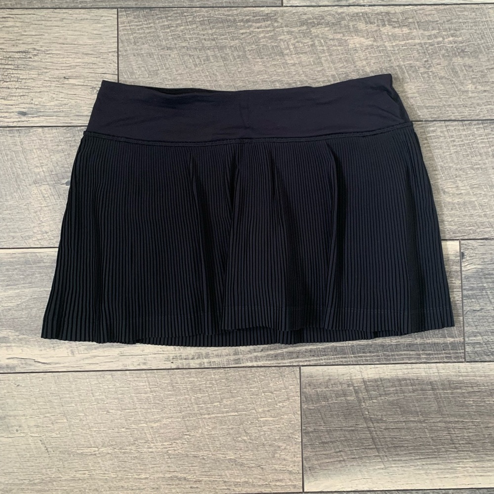 Lululemon Varsity Pleated Tennis Skirt size 6